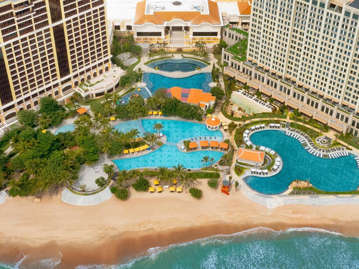 Holiday Inn Resort Ho Tram Beach By Ihg Екстериор снимка